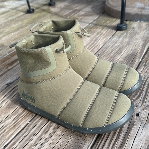 REI Shoes Rei Coop Olive Green Puffy Unisex Camp Dreamer Booties Poshmark